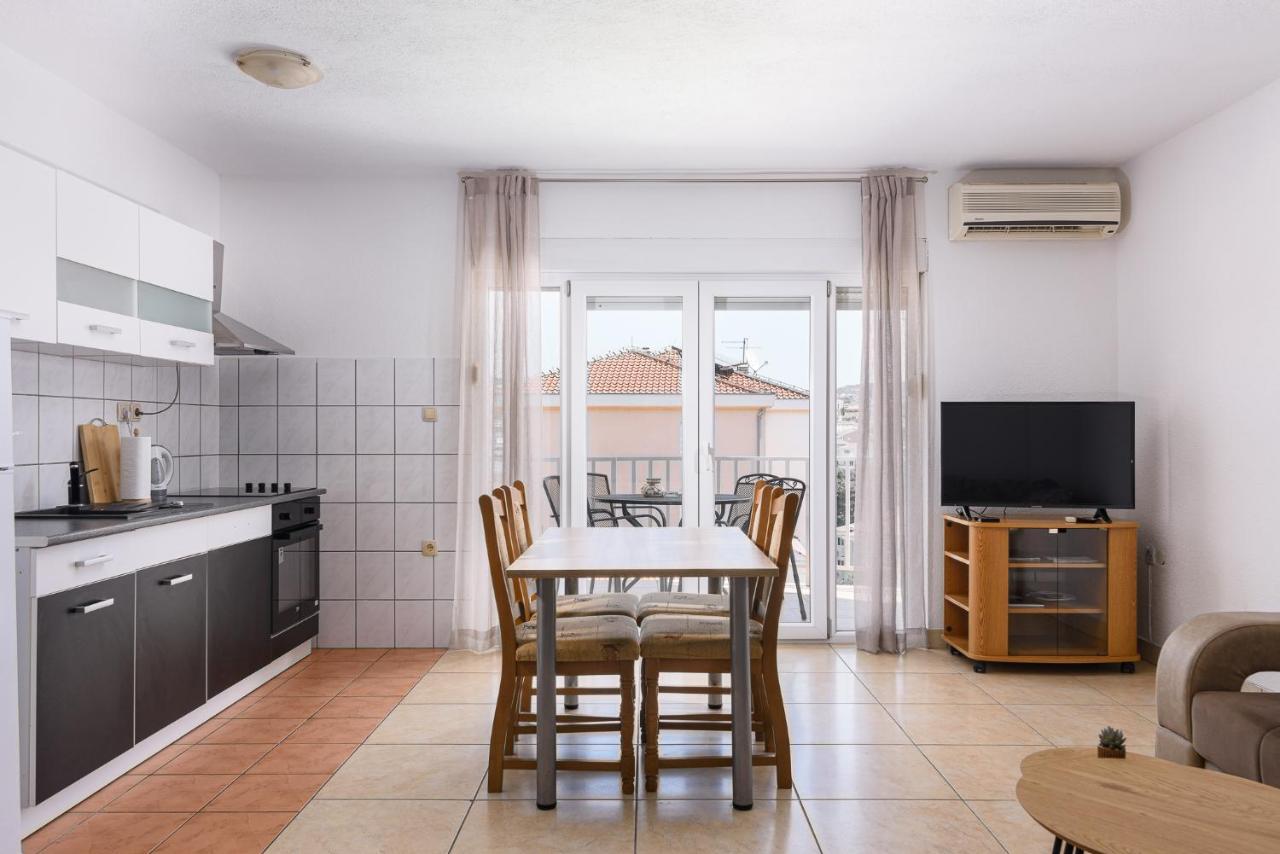 Apartment Planikovica トロギール エクステリア 写真
